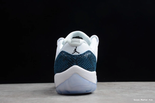 Snakeskin Navy Blue 11 Air Low Jordan CD6846-102 0728